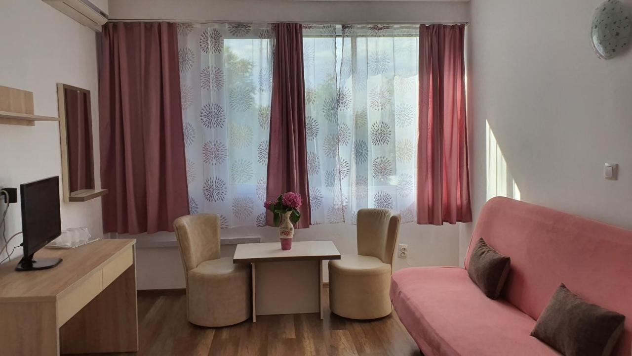 Hotel Pescarus Мамая Екстериор снимка
