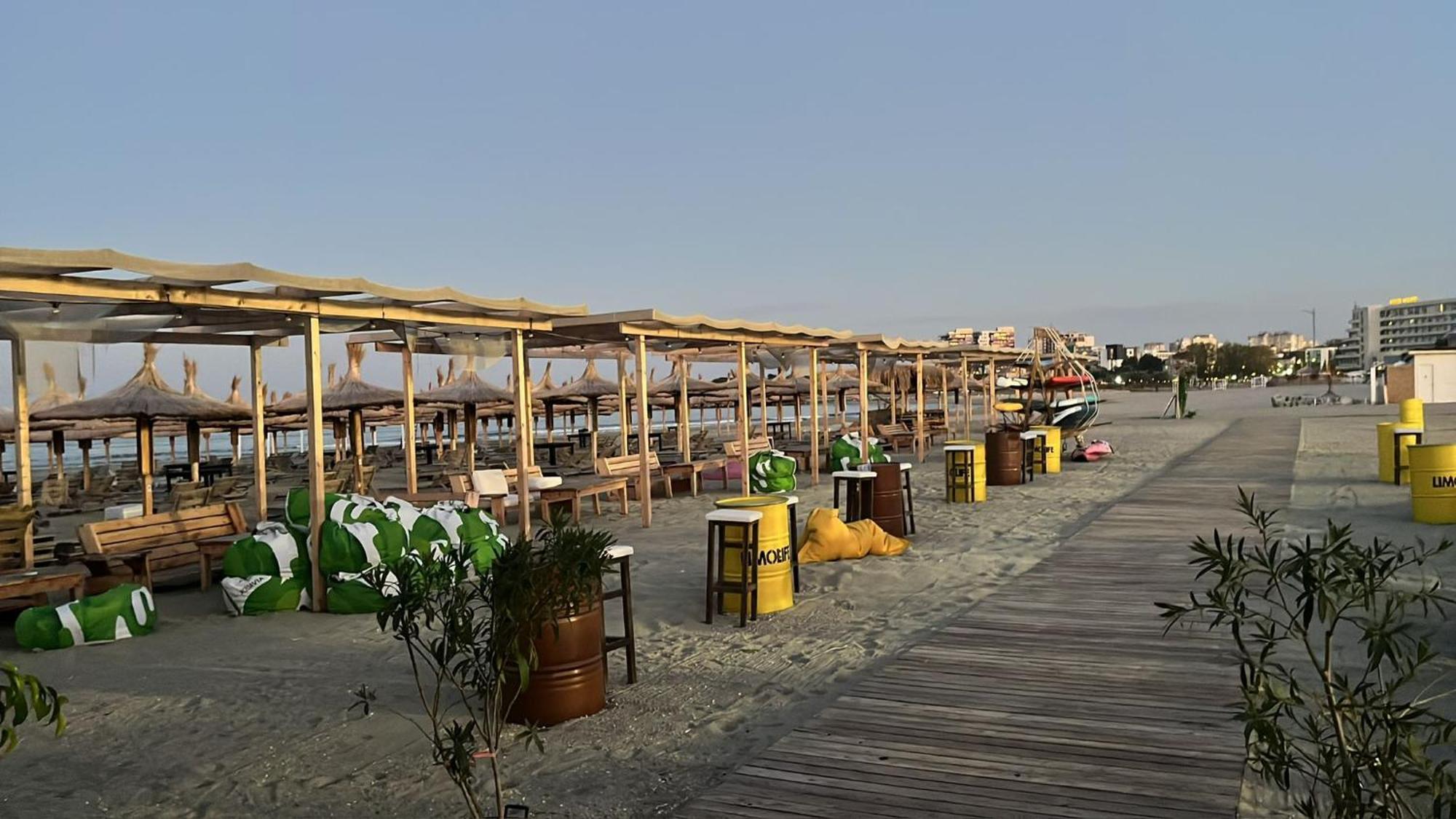 Hotel Pescarus Мамая Екстериор снимка